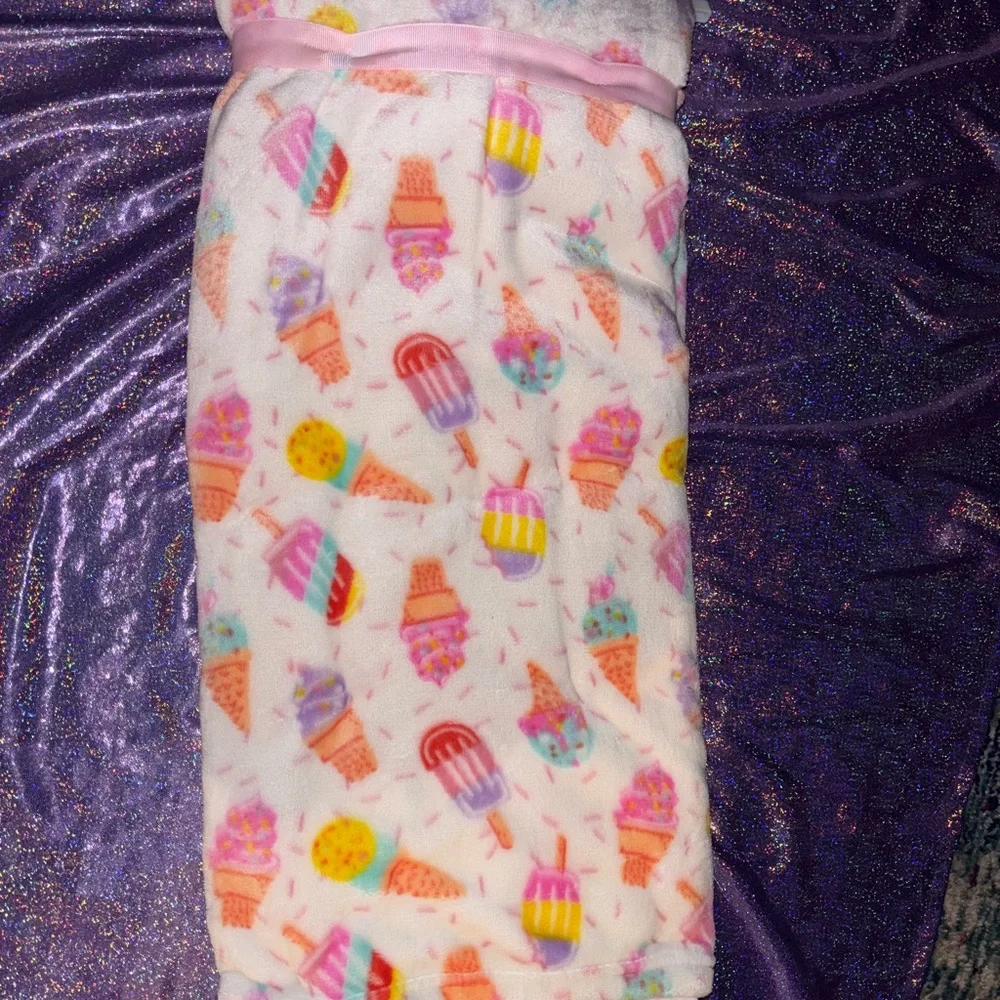 Kids Ice Cream Throw Blanket